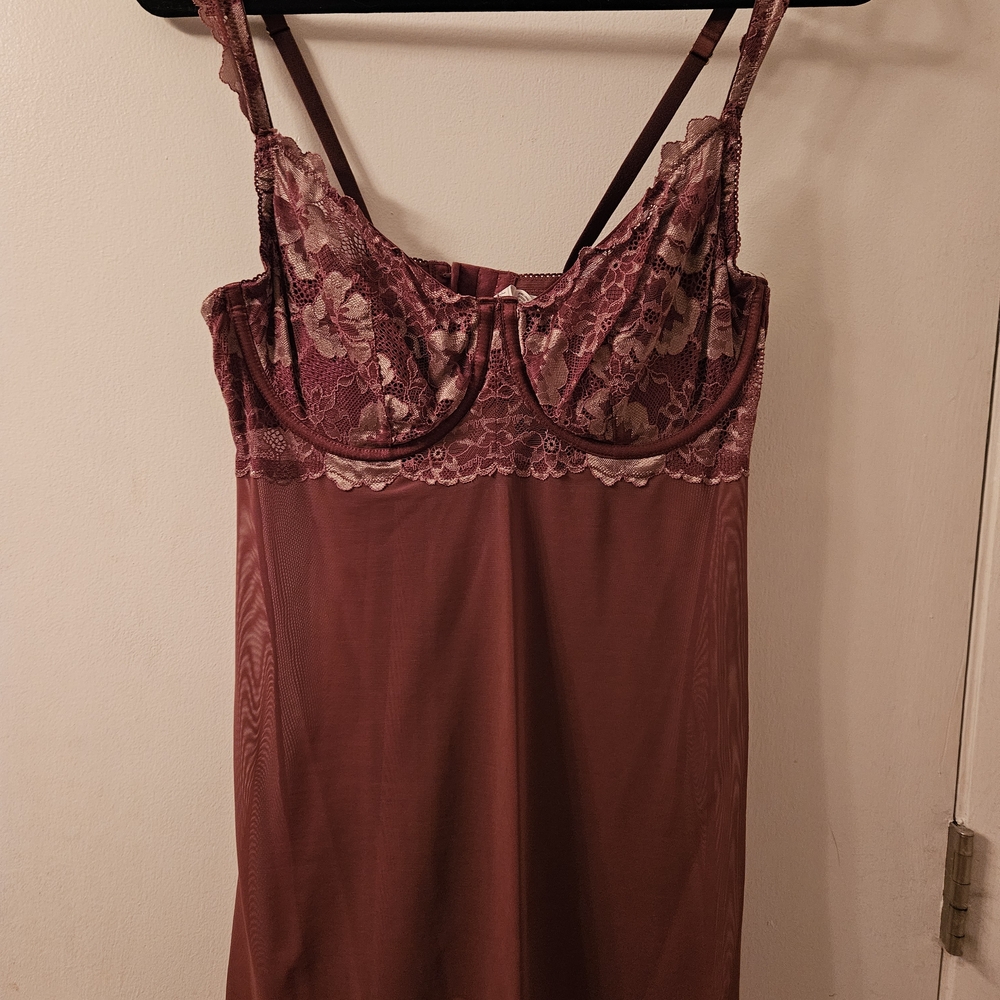Auden Rose Lace Chemise